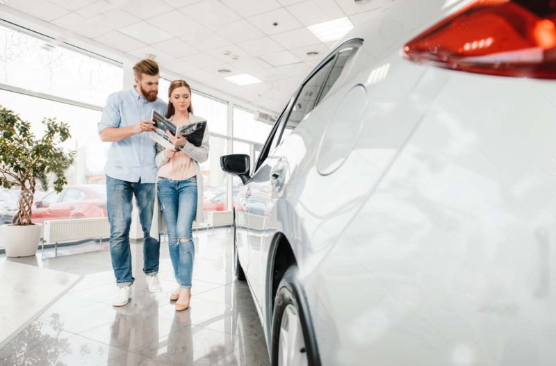 10 Consejos para ahorrar en la compra de un coche y en el seguro.